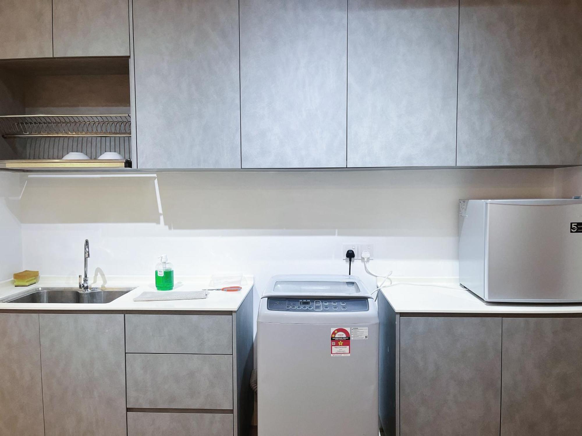 Apartment Revo Aurora Pavilion Bukit Jalil @ Noona *